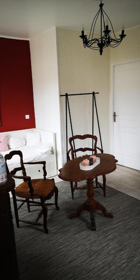 La Cour Du Puits, Chambre Colyn Cormeilles  Bagian luar foto
